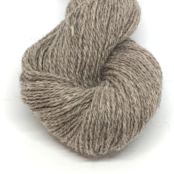 Varde pelsullgarn, lys rødlig beige